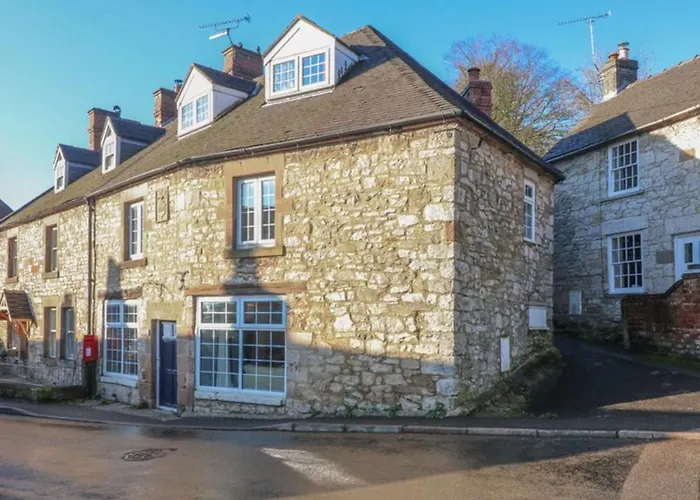 Lovely 4 Bed House Sleeping 8 Near Ashbourne