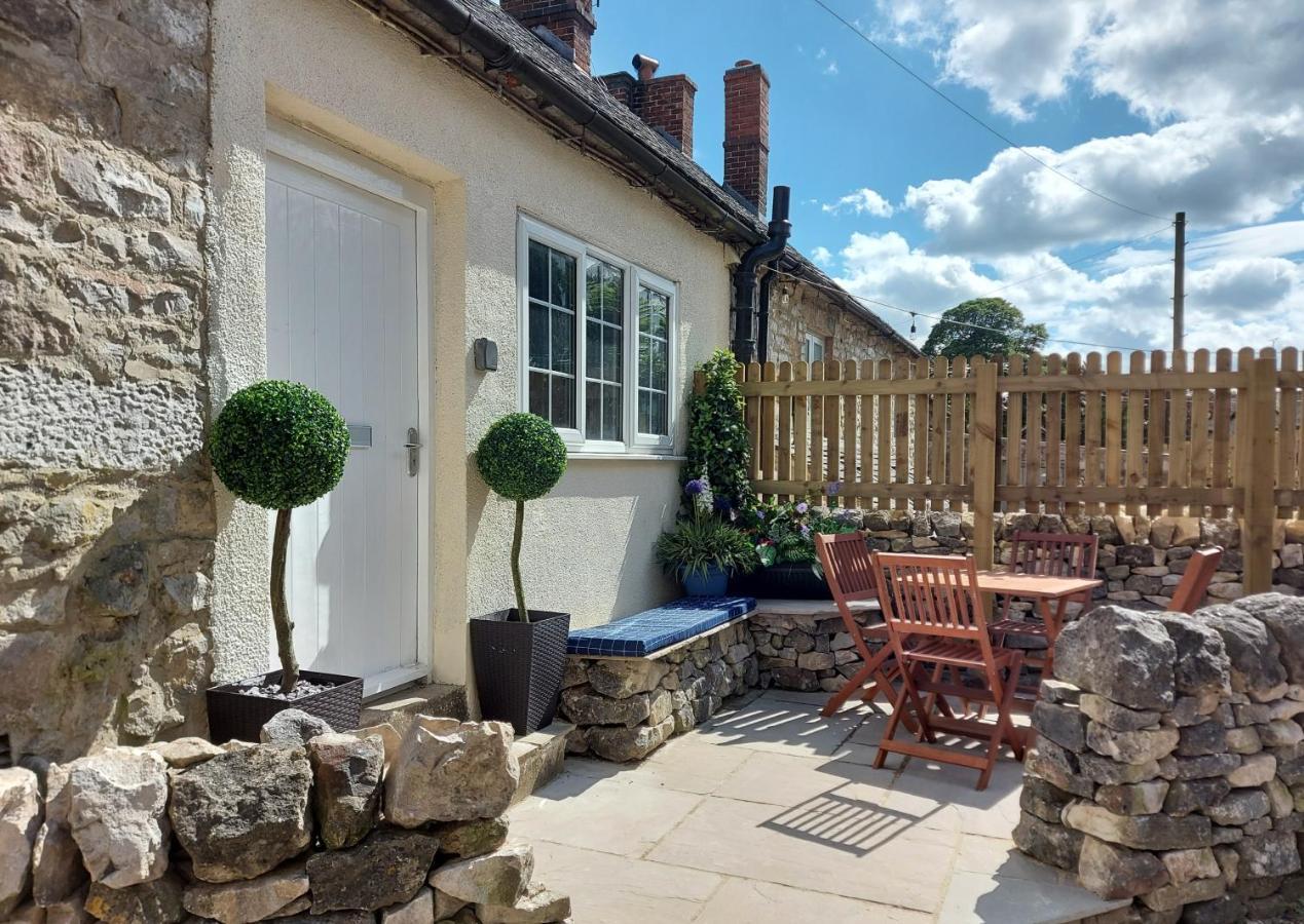 Lovely 4 Bed House Sleeping 8 Near Ashbourne Holiday home